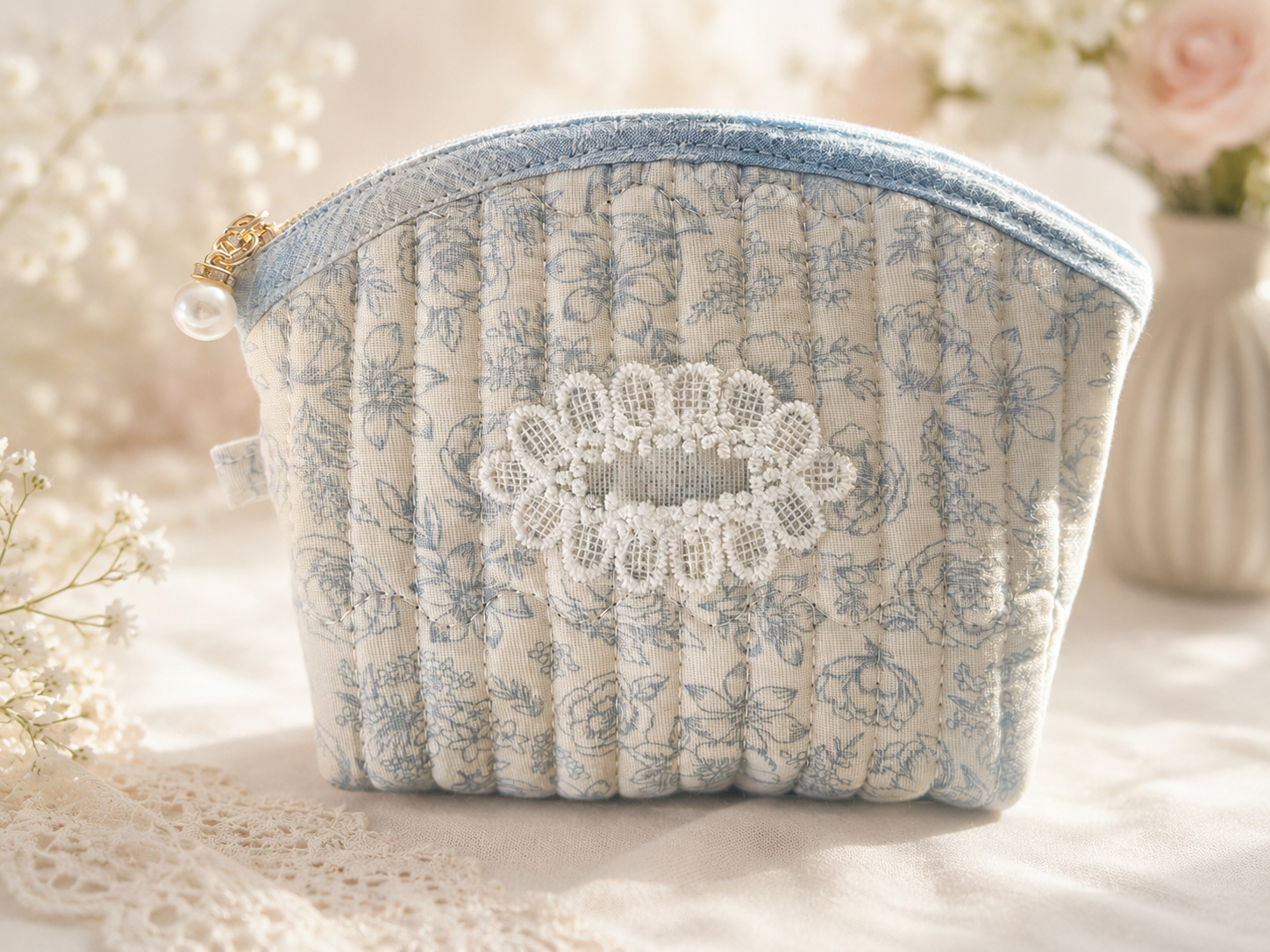 Meadow Half Moon Sharp Pouch
